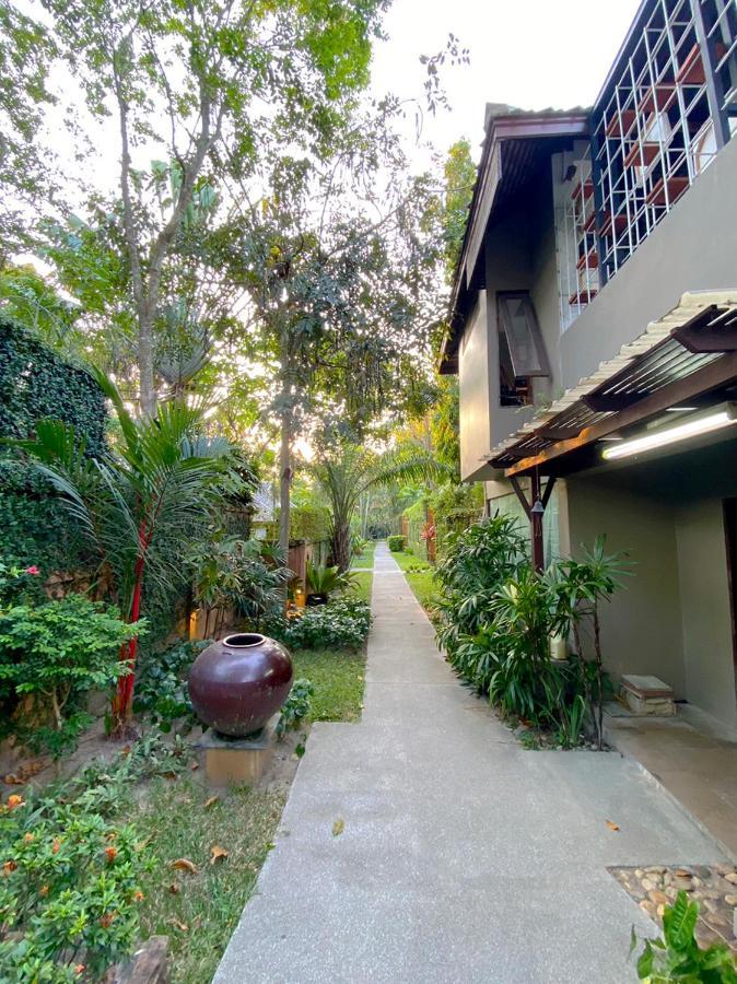 Baan Khao Hua Jook Hotel Praia Chaweng Exterior foto